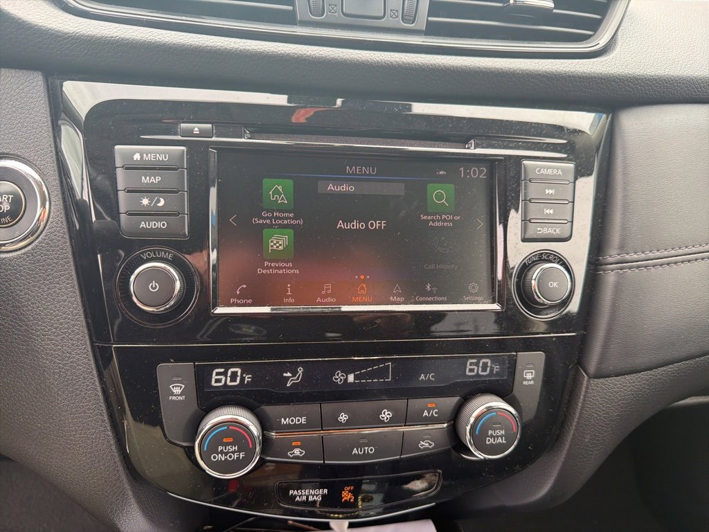 Used 2018 Nissan Rogue SL w/ Premium Package image 18