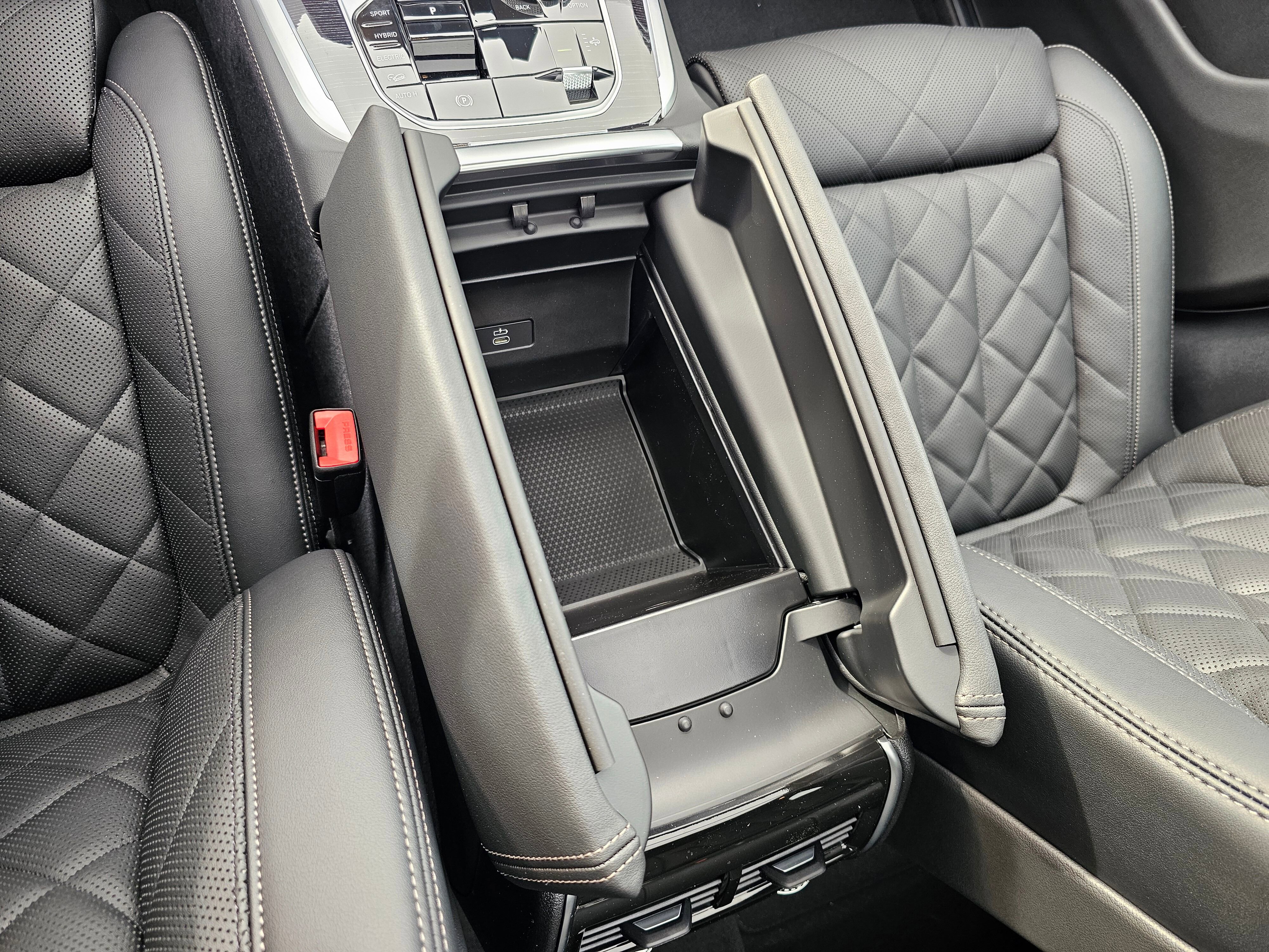 New 2026 BMW X5 xDrive50e w/ M Sport Package image 25