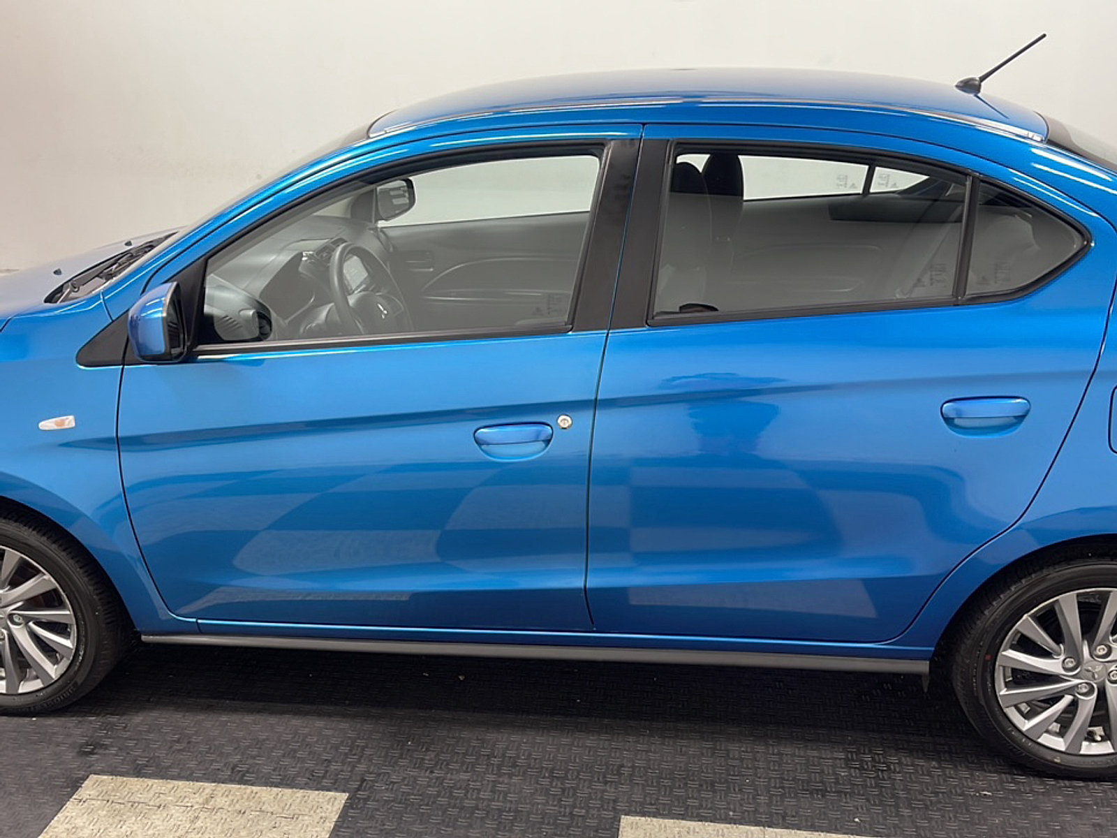 Used 2024 Mitsubishi Mirage G4 ES FWD image 14