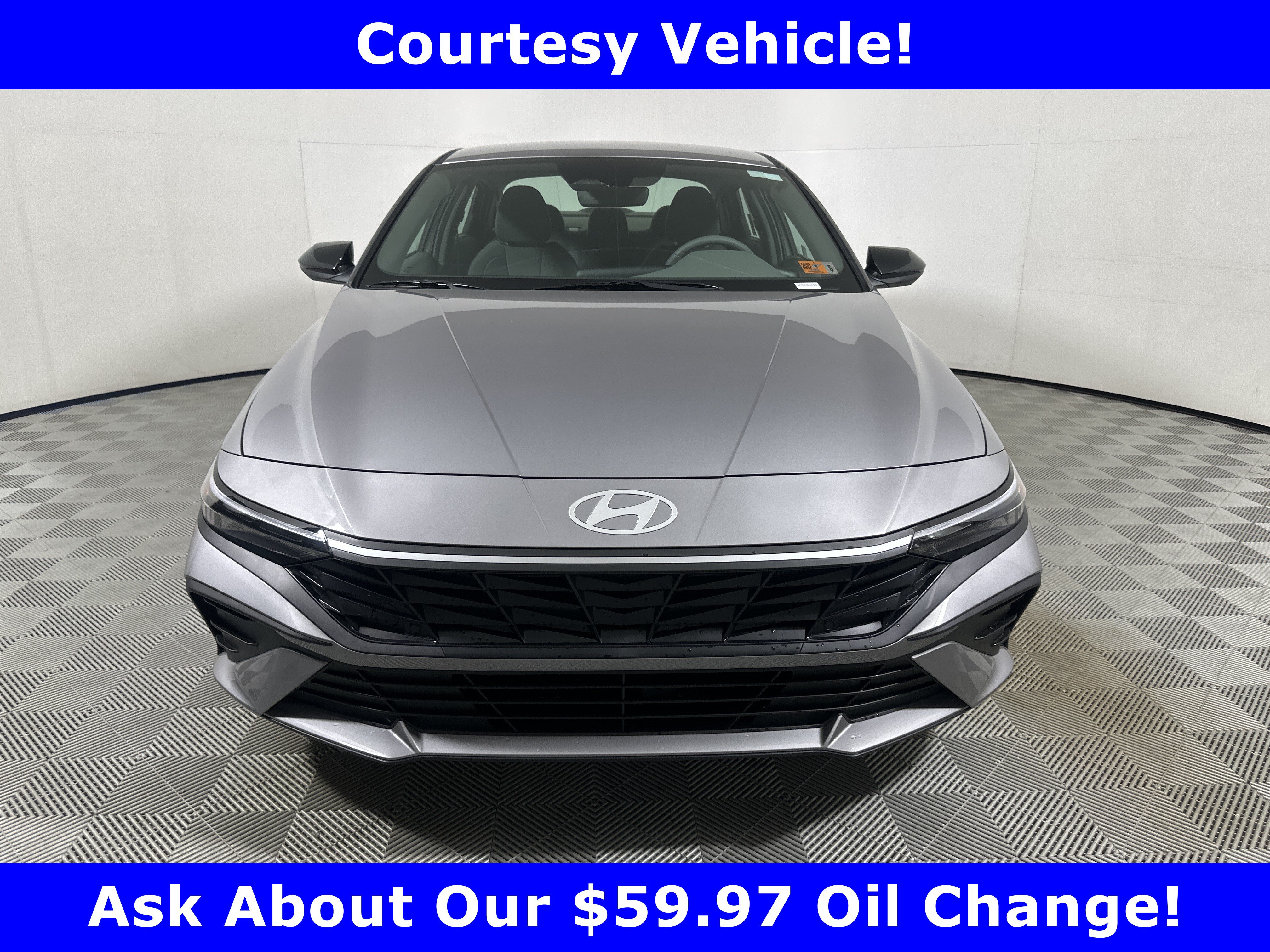 Used 2025 Hyundai Elantra Sport FWD image 2