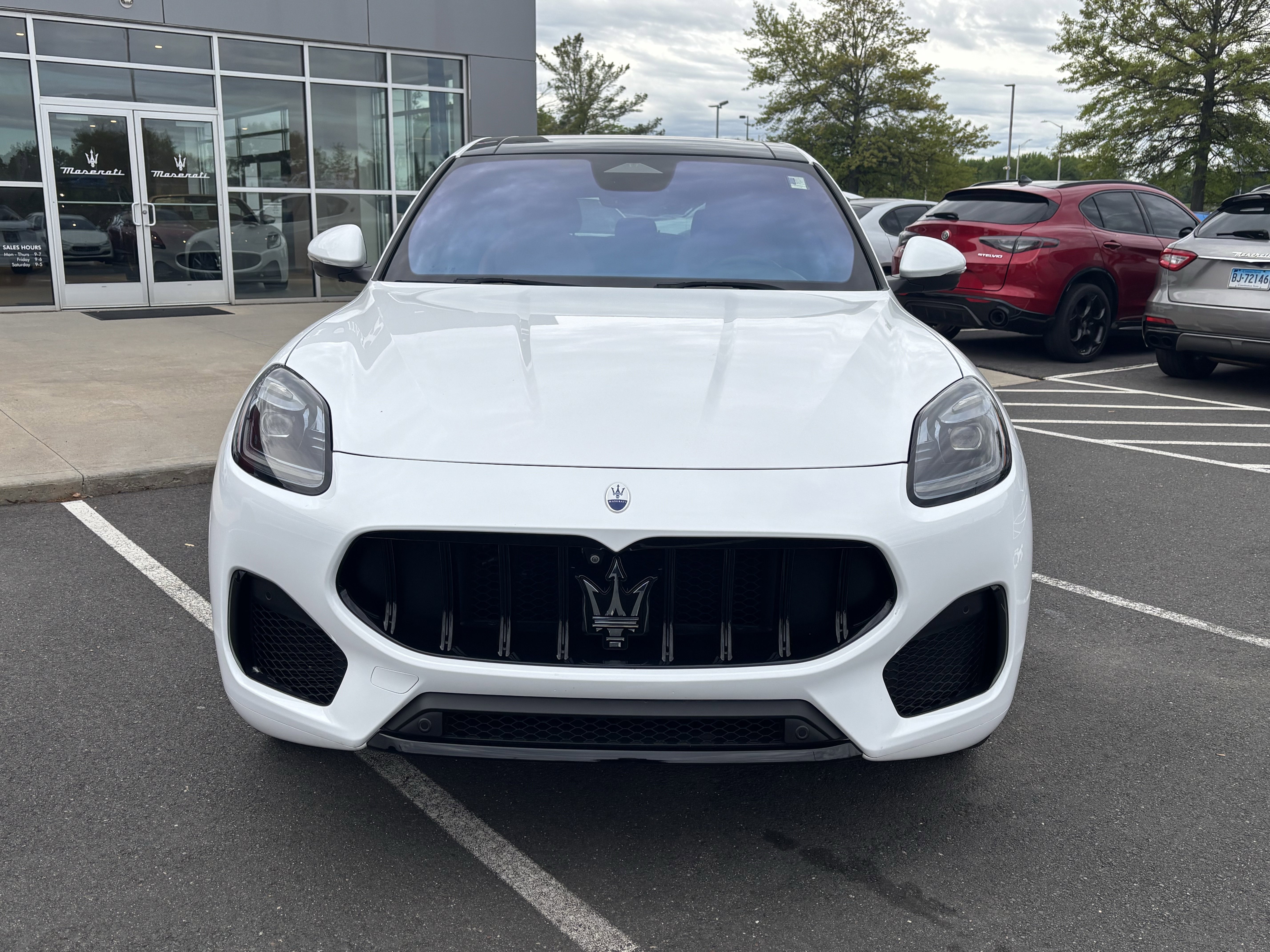 Used 2023 Maserati Grecale Folgore AWD/4WD image 3