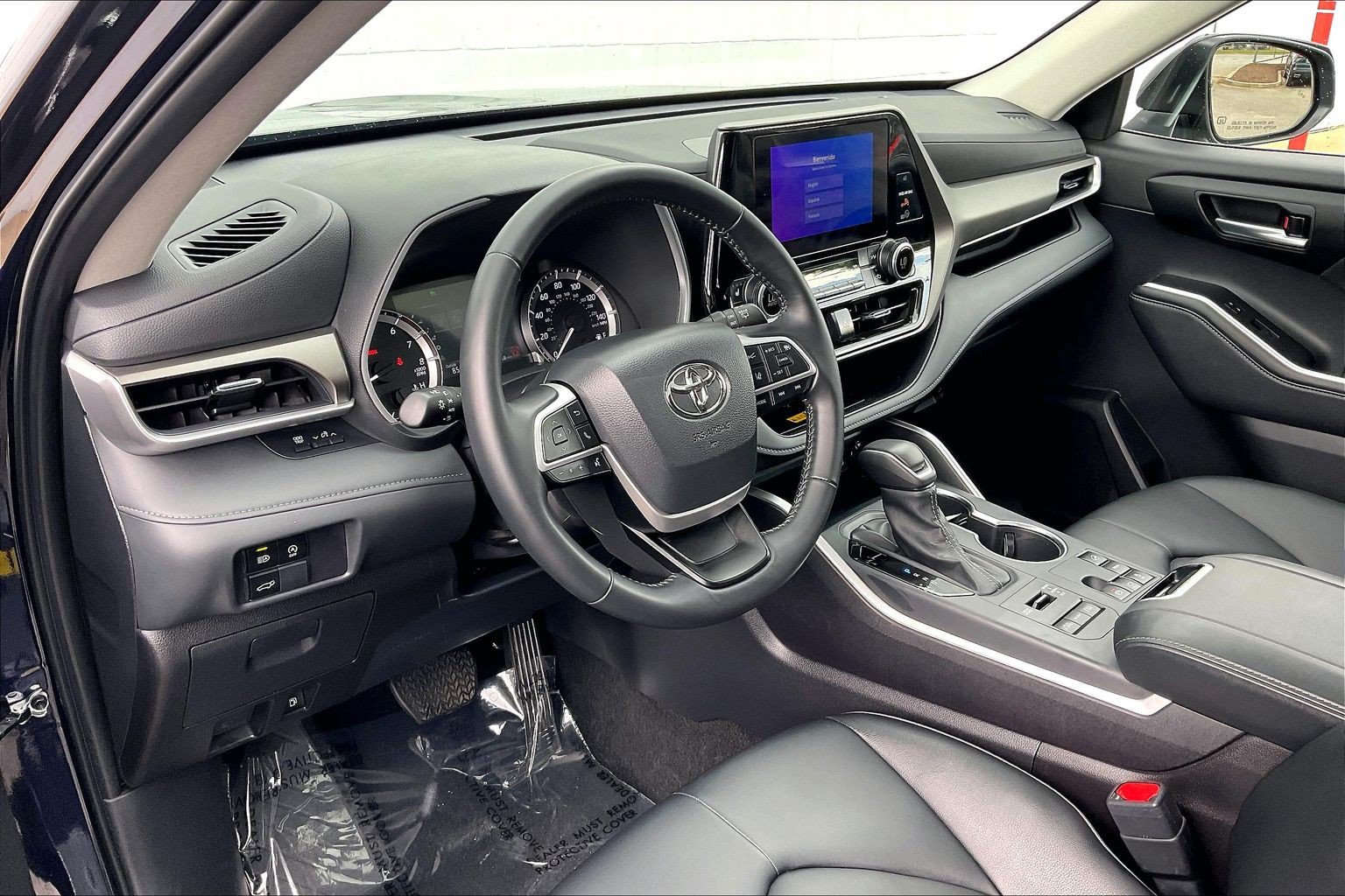 Used 2026 Toyota Highlander XLE AWD/4WD image 18