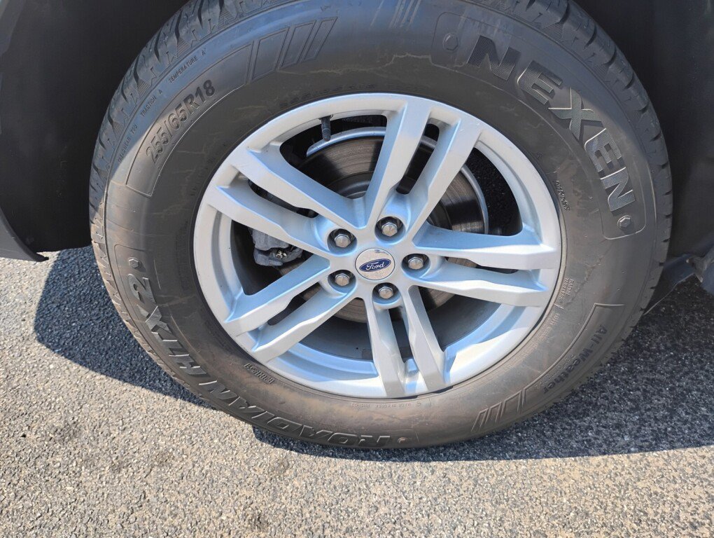 Used 2022 Ford Explorer XLT AWD/4WD image 26
