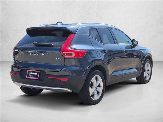 Used 2021 Volvo XC40 T5 Momentum w/ Protection Package Premier AWD/4WD image 5