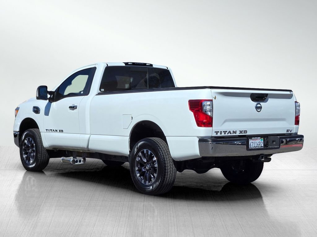 Used 2018 Nissan Titan SV image 6