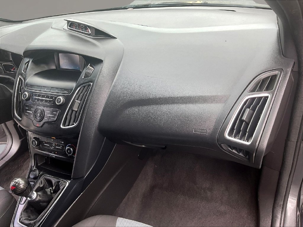 Used 2018 Ford Focus ST FWD image 26