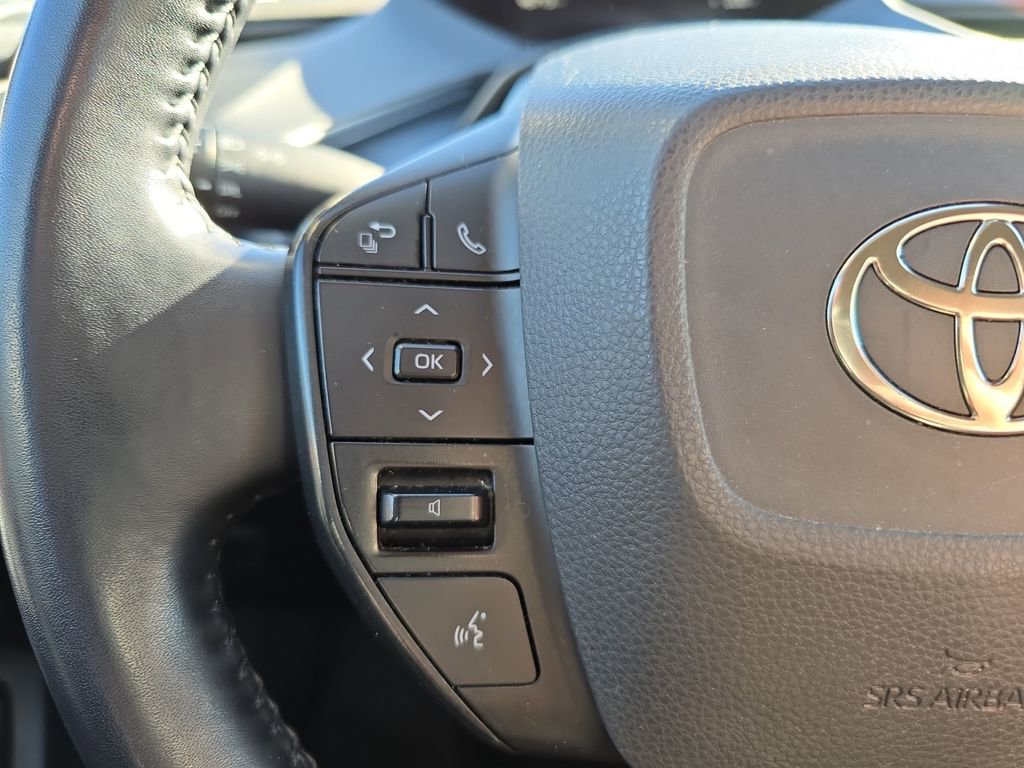 Used 2023 Toyota Prius LE image 31