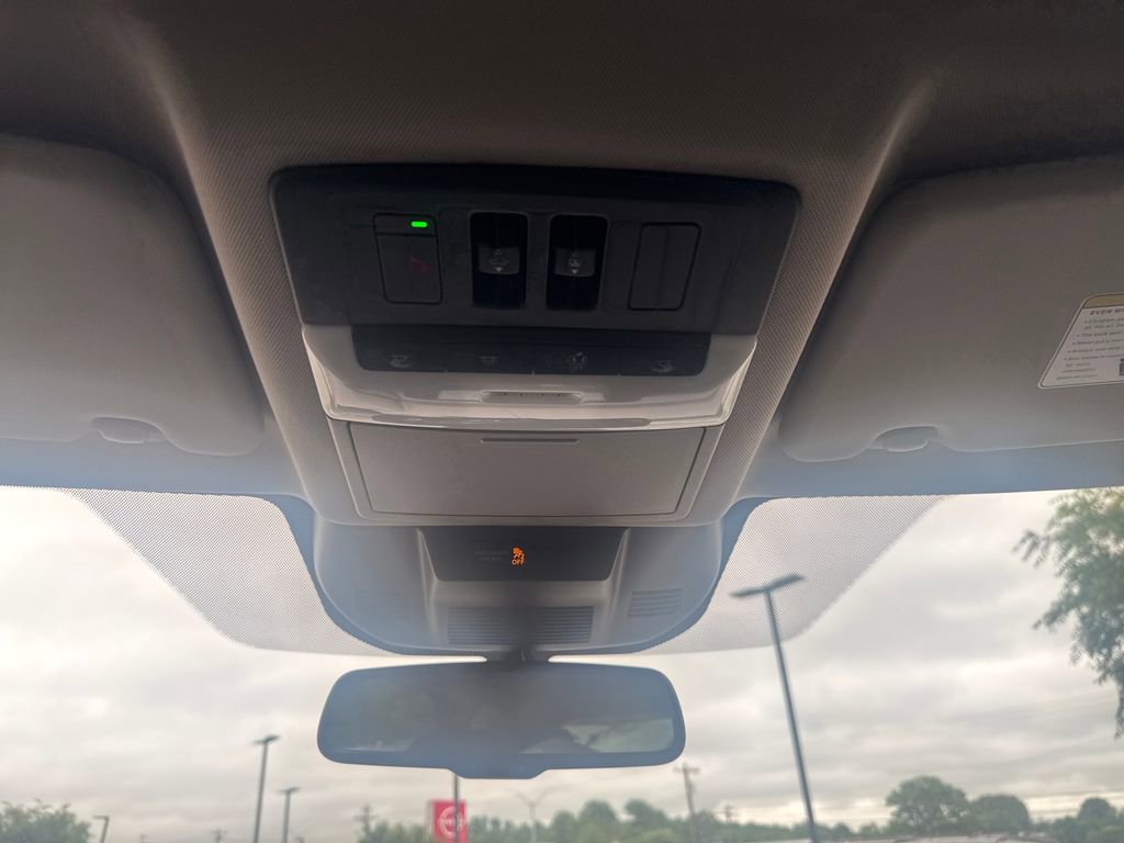 Used 2021 Nissan Rogue Platinum FWD image 45