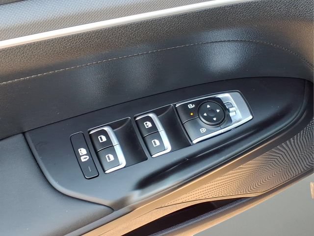 Used 2025 Kia K5 LXS FWD image 16