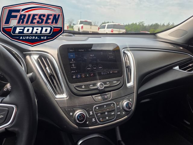 Used 2024 Chevrolet Malibu LT FWD image 18