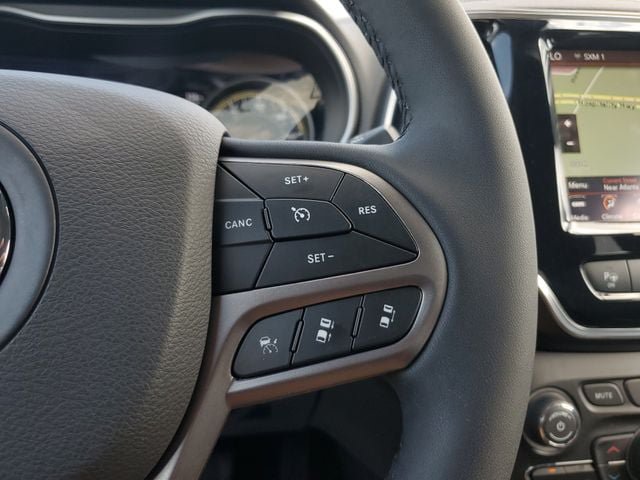 Certified 2022 Jeep Cherokee Limited w/ Elite Package AWD/4WD image 28