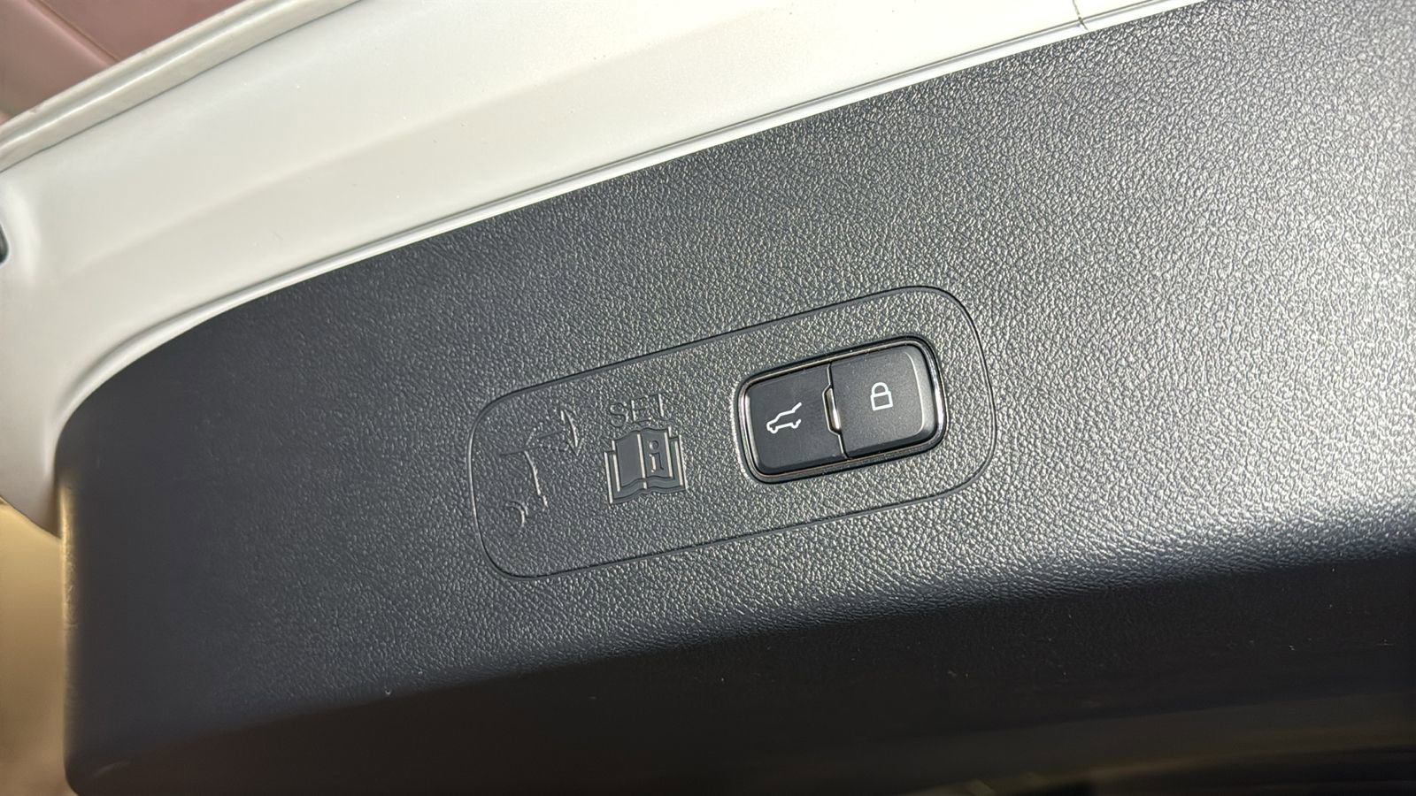 New 2026 Lincoln Aviator AWD image 17