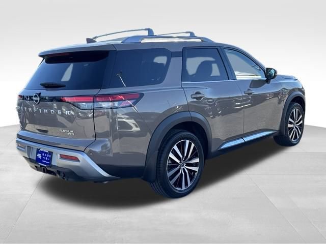 Used 2024 Nissan Pathfinder Platinum w/ Cargo Package image 6