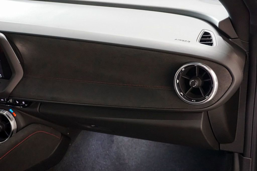 Used 2018 Chevrolet Camaro ZL1 image 41