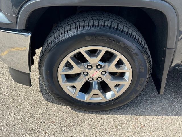 Used 2018 GMC Sierra 1500 SLT w/ SLT Premium Package AWD/4WD image 9