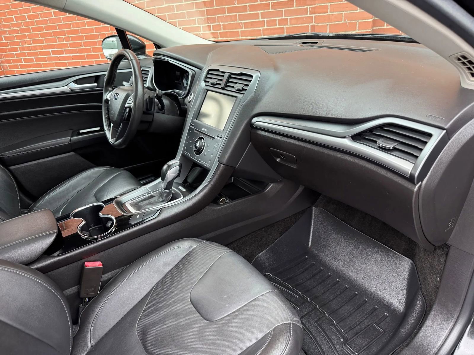 Used 2014 Ford Fusion Titanium image 18