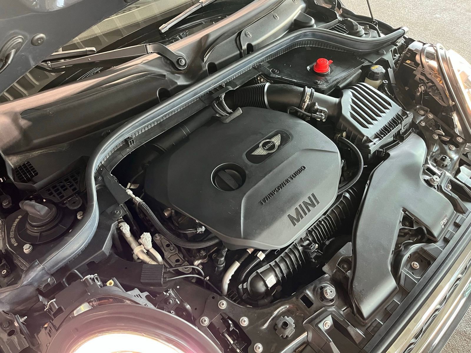 Used 2017 MINI Cooper S image 13