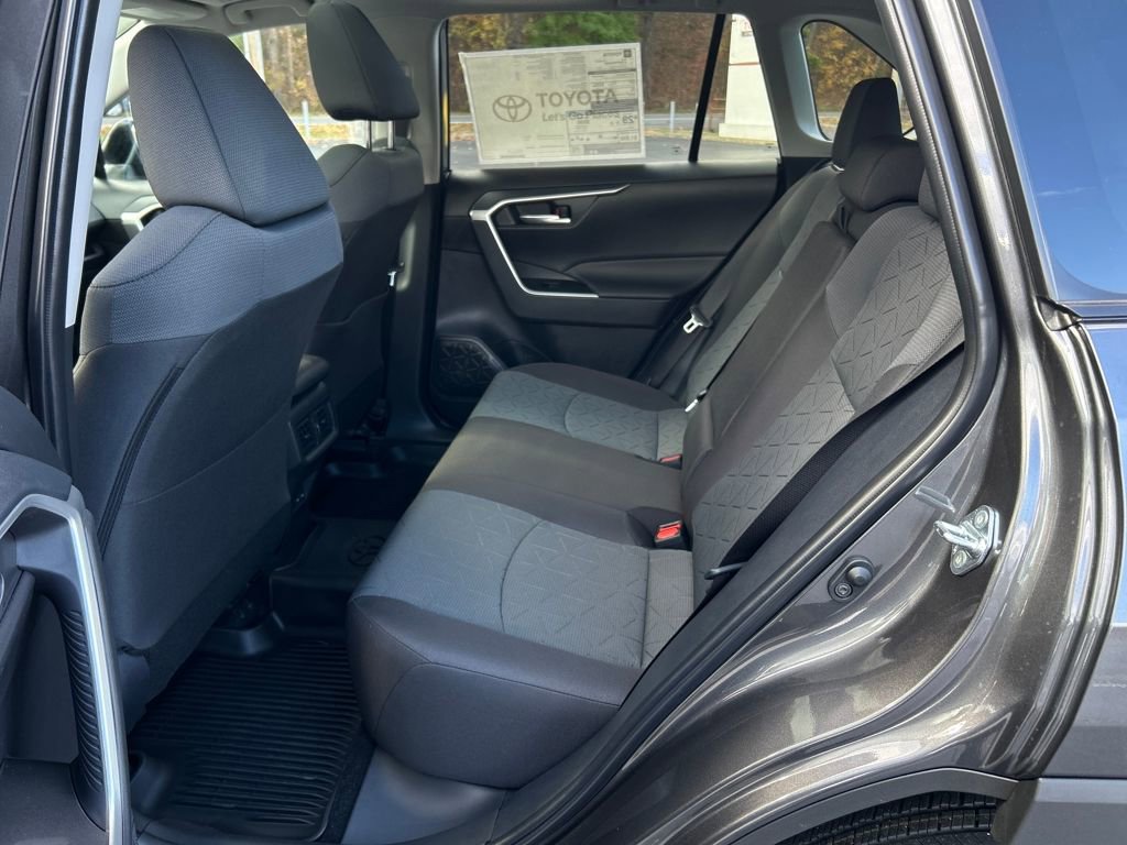 New 2025 Toyota RAV4 XLE image 27
