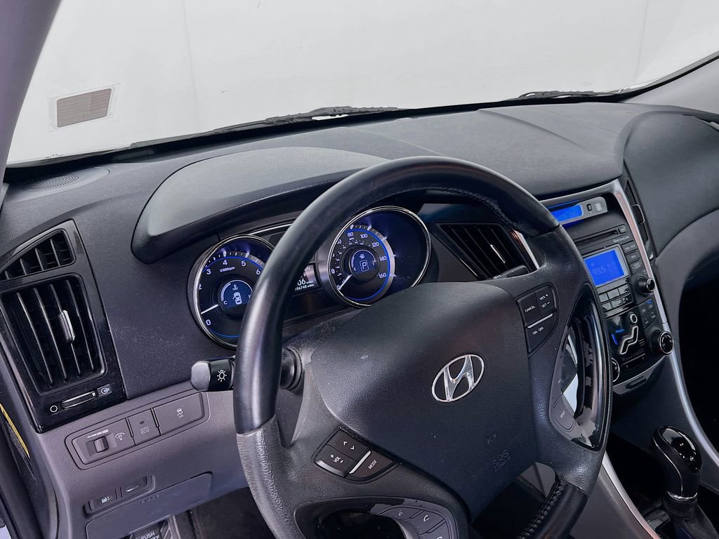 Used 2013 Hyundai Sonata Limited image 6