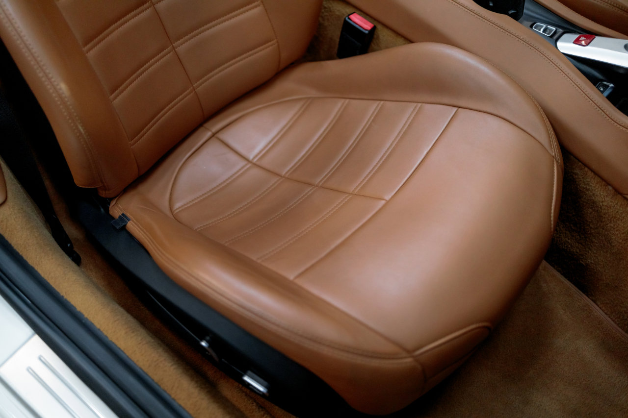 Used 2016 Ferrari California T image 54