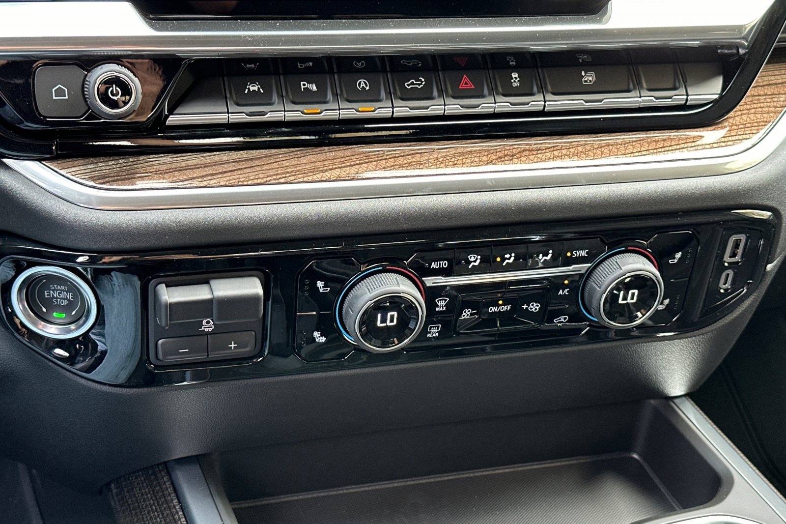 New 2025 Chevrolet Silverado 1500 RST w/ Convenience Package II image 18