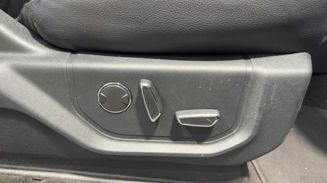 Used 2021 Ford Expedition Max Limited RWD image 13