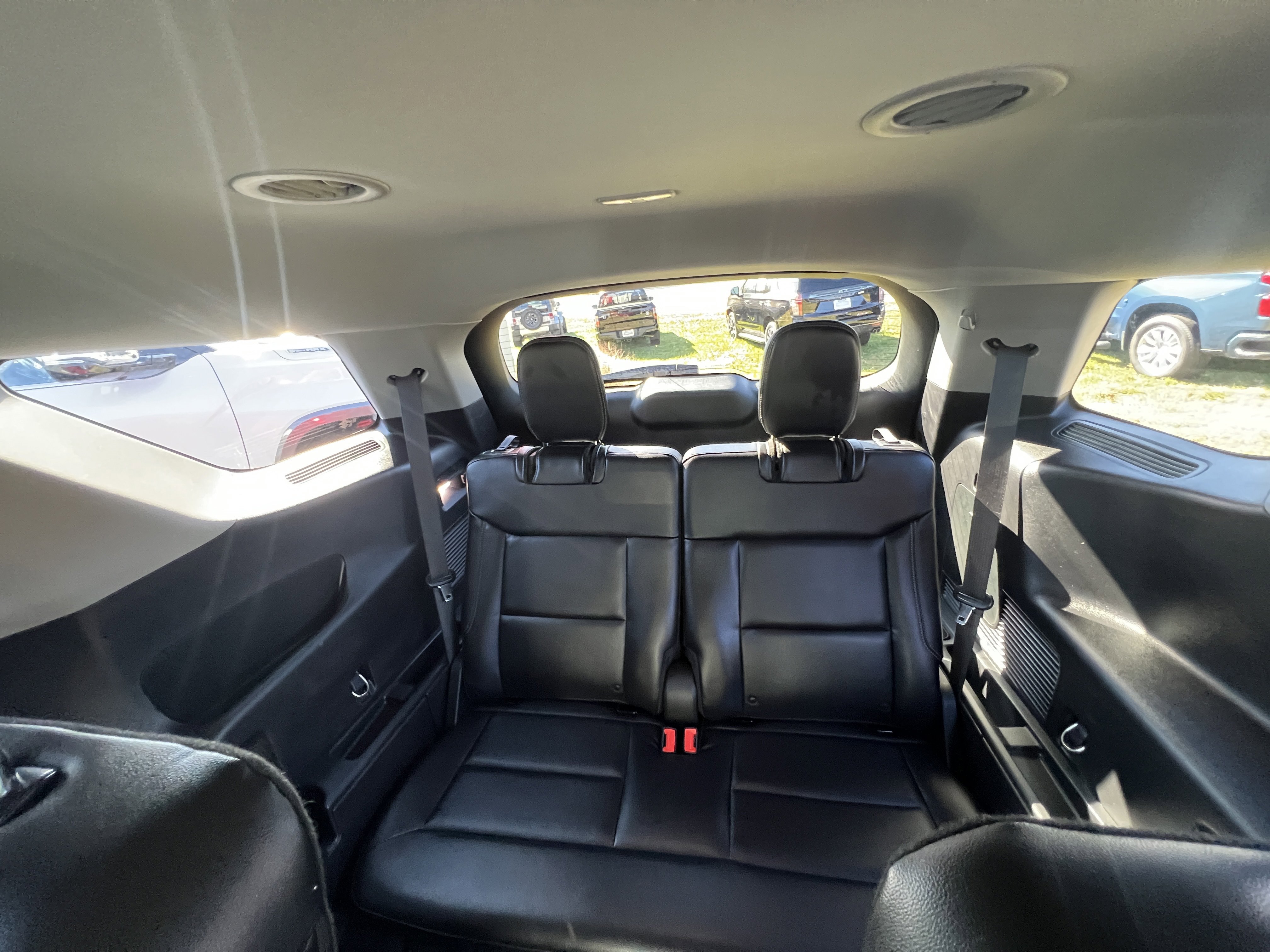 Used 2020 Ford Explorer XLT w/ Equipment Group 202A image 30