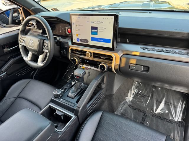 Used 2025 Toyota Tacoma TRD Sport w/ TRD Sport Premium Package AWD/4WD image 21