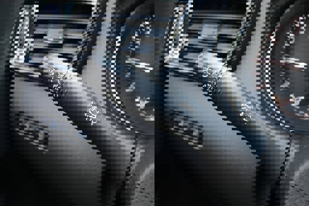 Used 2021 Nissan Rogue Sport S image 21