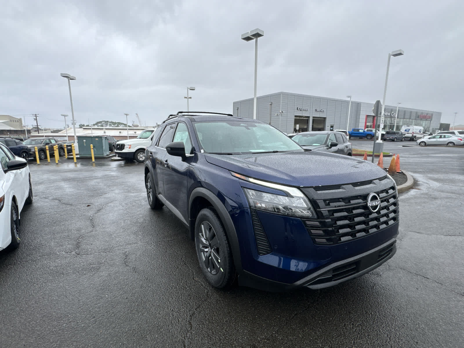 New 2026 Nissan Pathfinder SV FWD image 2