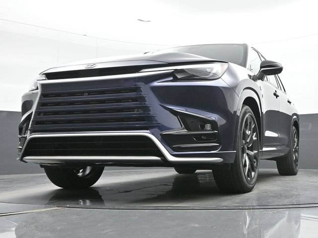 New 2026 Lexus TX 500h AWD image 9