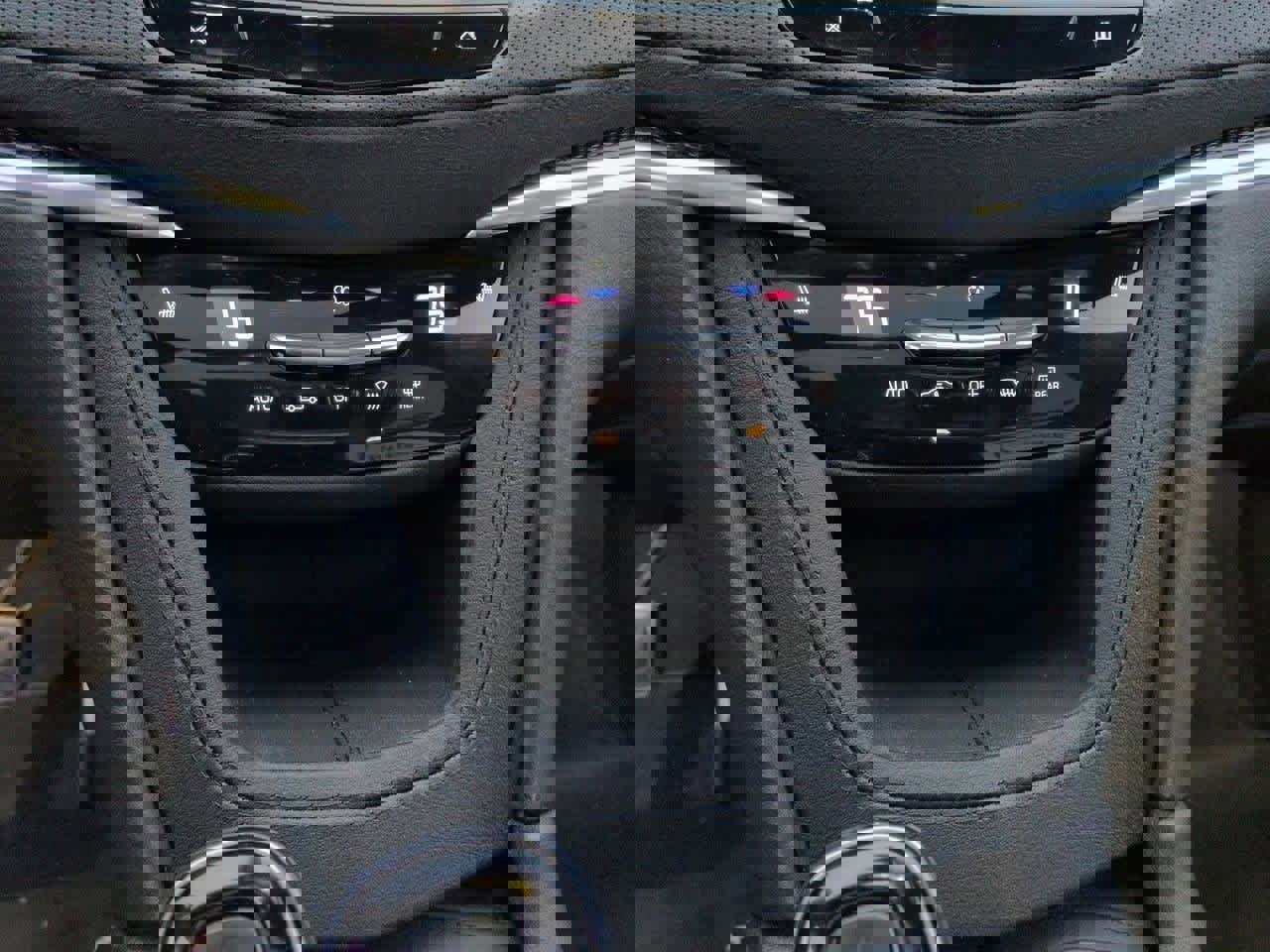 Used 2023 Cadillac XT5 Sportv image 29