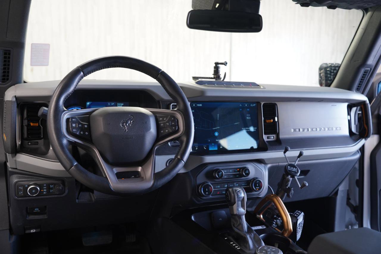Used 2022 Ford Bronco Badlands w/ Sasquatch Package image 11