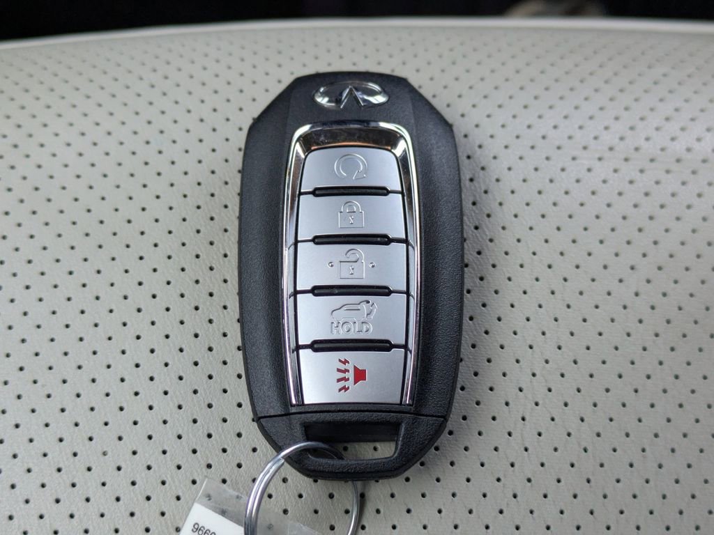 Certified 2025 INFINITI QX55 Essential image 33