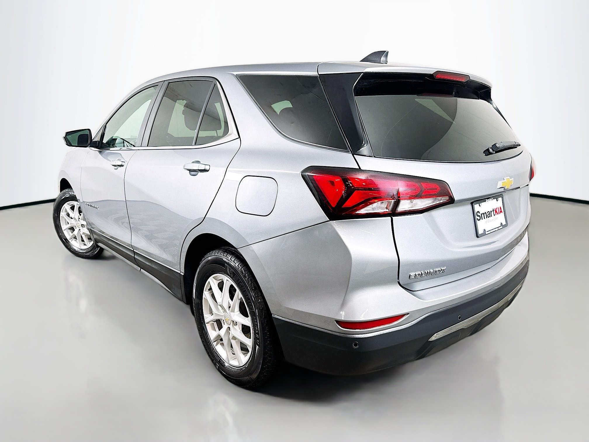 Used 2024 Chevrolet Equinox LT FWD image 5
