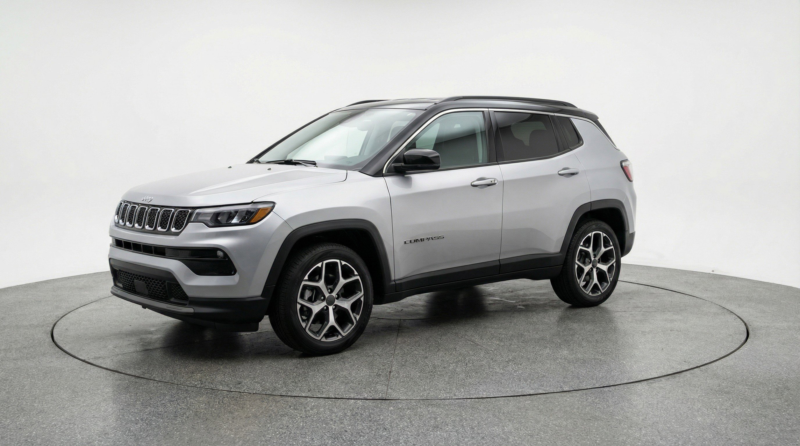 Used 2025 Jeep Compass Limited image 3