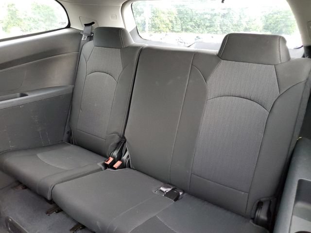 Used 2017 Chevrolet Traverse LT w/ Style and Technology Package FWD image 24