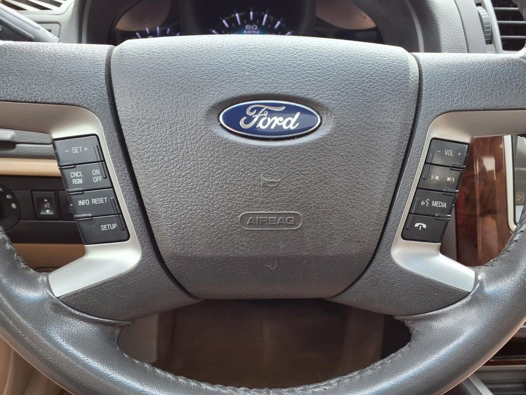Used 2012 Ford Fusion SEL FWD image 16