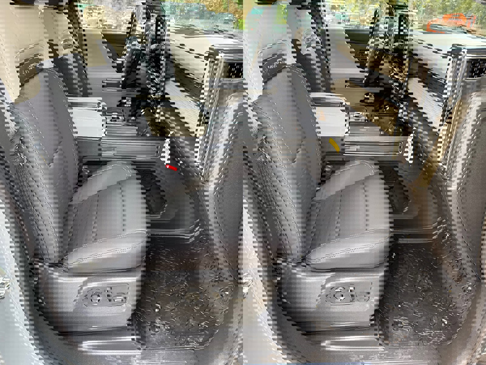 New 2026 GMC Hummer EV 4x4 Crew Cab image 16