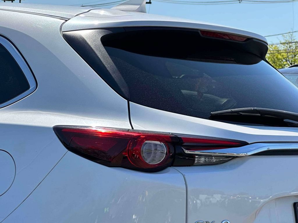 Used 2023 MAZDA CX-9 Touring AWD/4WD image 9