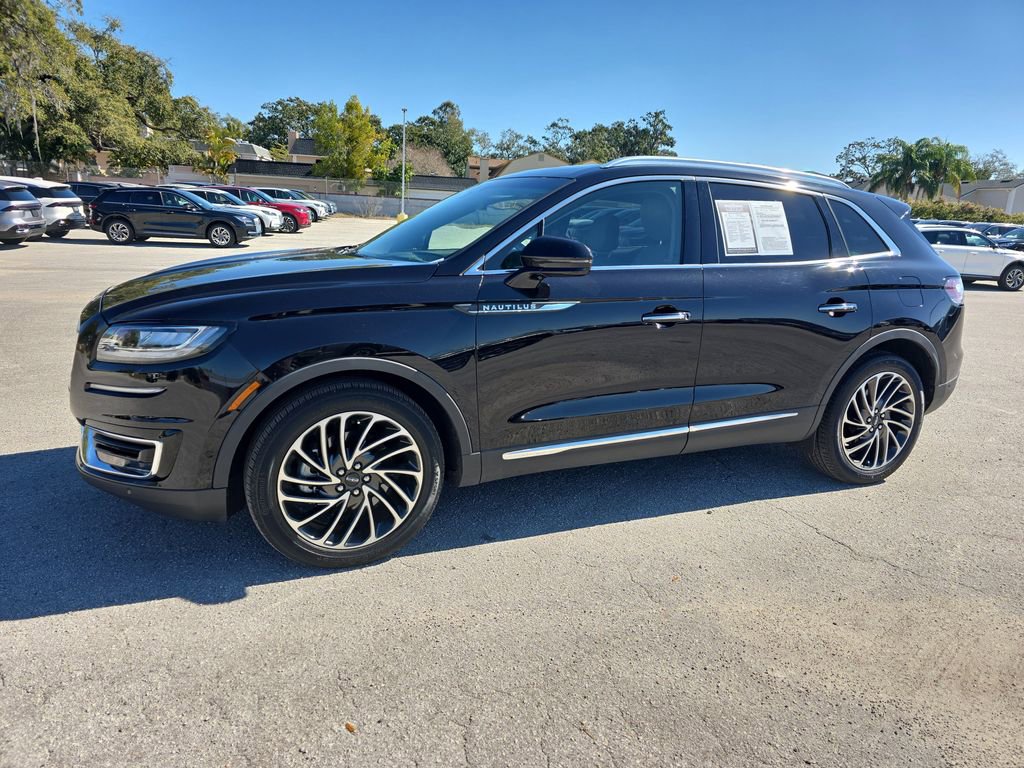 Used 2020 Lincoln Nautilus Reserve image 11