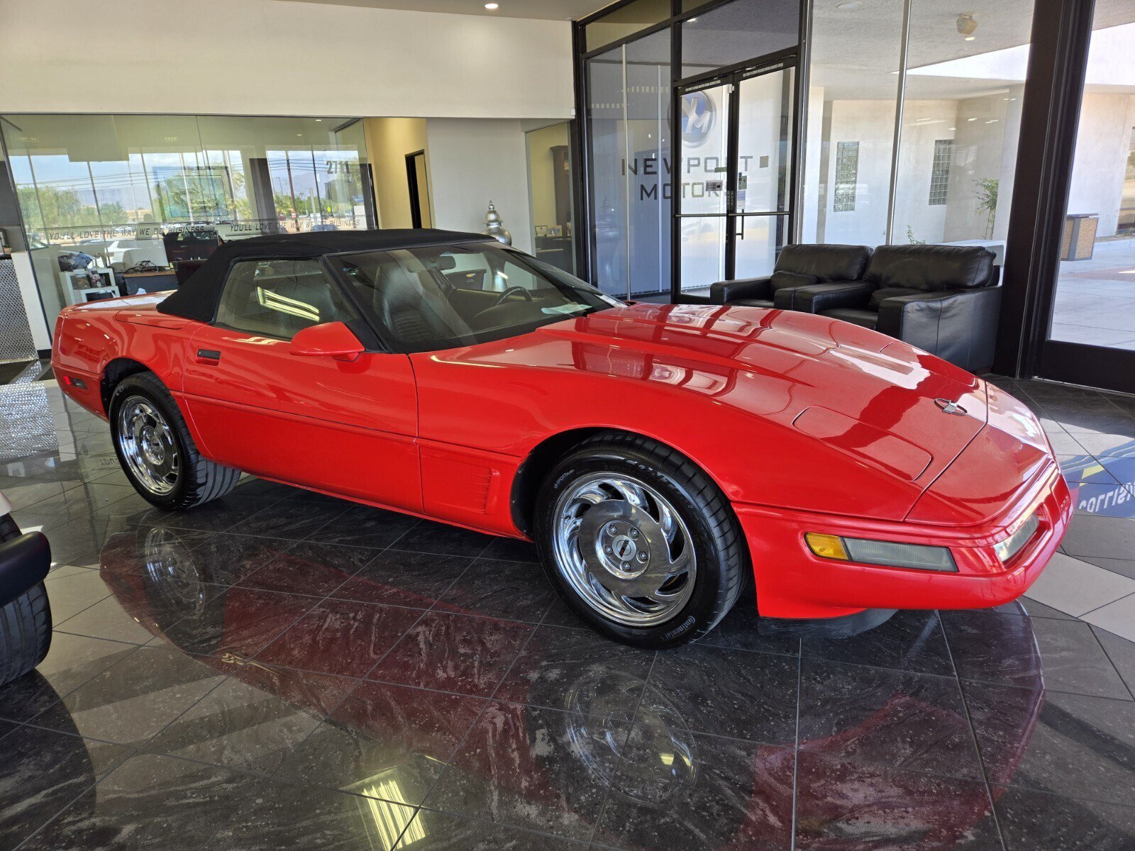 Used 1996 Chevrolet Corvette Convertible RWD image 4