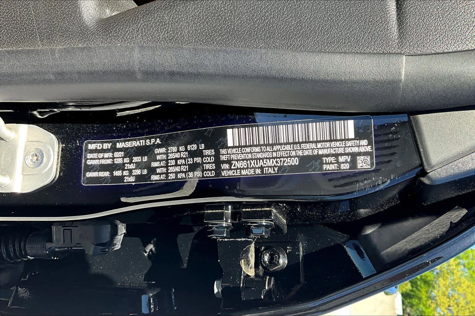 Used 2021 Maserati Levante AWD/4WD image 31