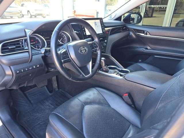 Used 2022 Toyota Camry XLE w/ Navigation Upgrade Package image 20