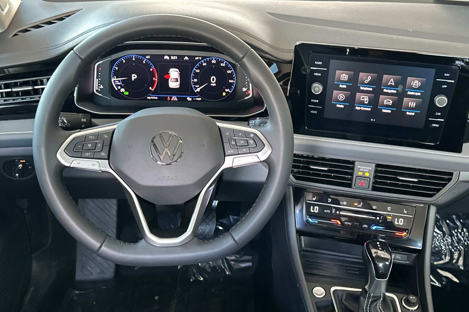 New 2026 Volkswagen Jetta SEL FWD image 14
