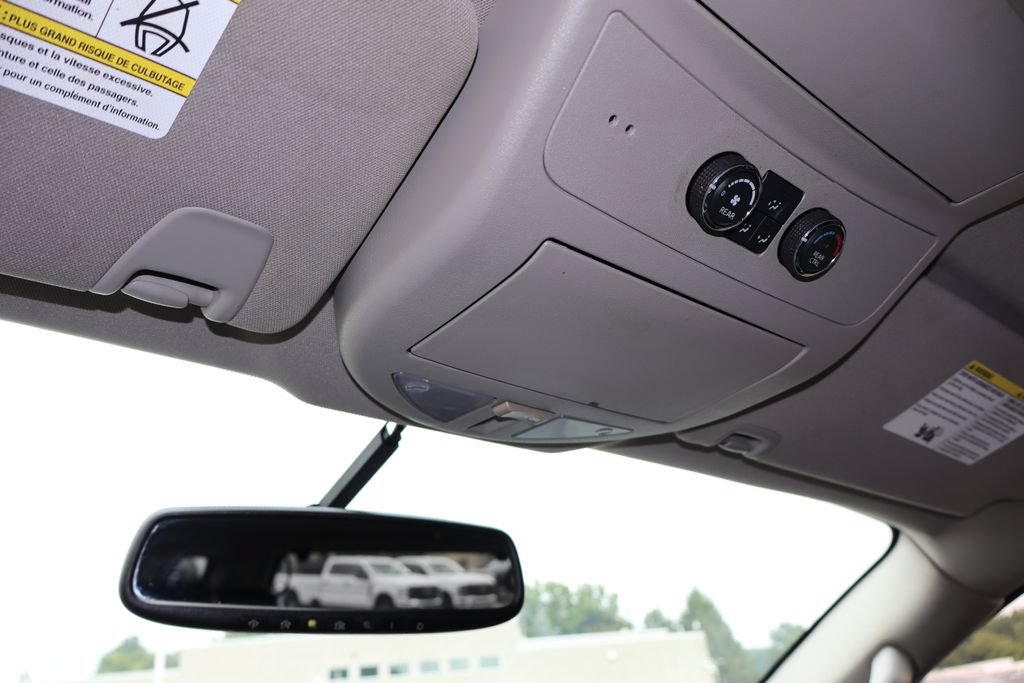 Used 2015 Nissan Armada Platinum AWD/4WD image 29