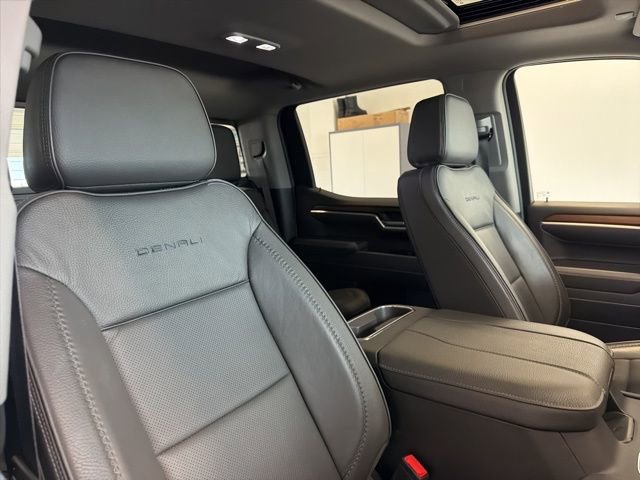 Used 2025 GMC Sierra 1500 Denali AWD/4WD image 42