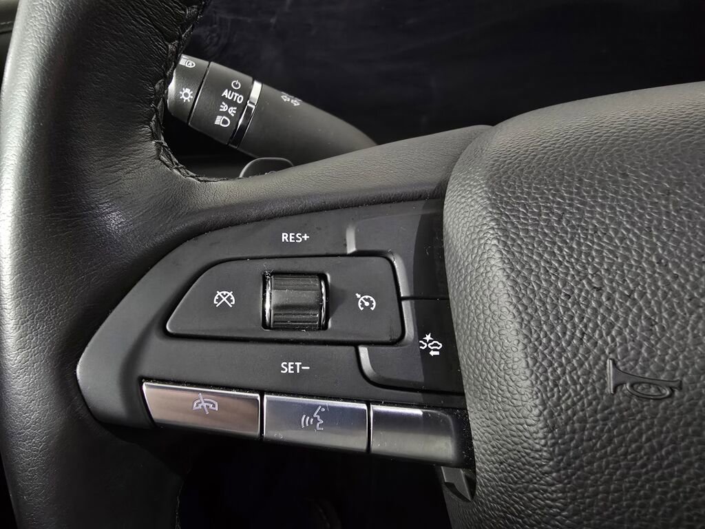 Used 2024 Cadillac XT4 Premium Luxury image 22