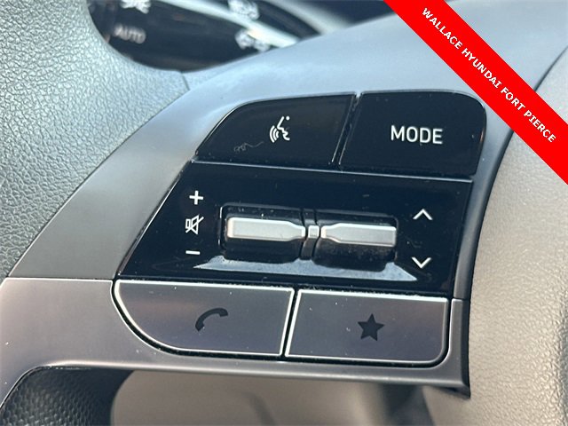 Used 2024 Hyundai Elantra SEL image 25