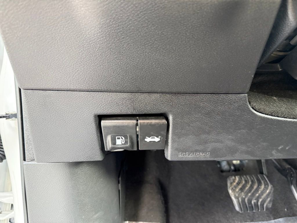 Used 2023 Nissan Kicks SV image 8